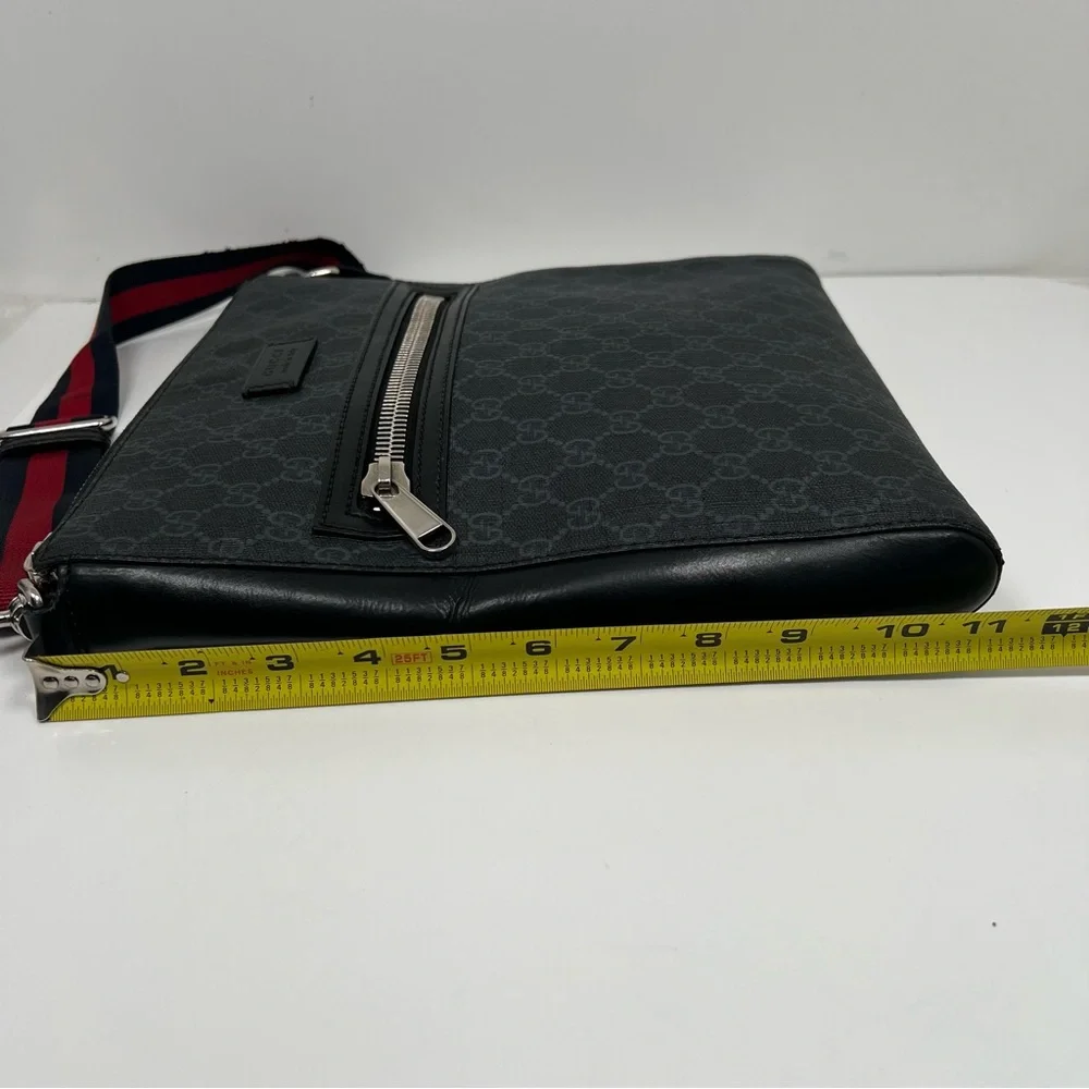 GUCCI GG SUPREME BLACK MONOGRAM WEB FLAT MESSENGER BAG